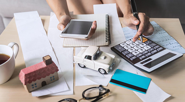 Estimating expenses for a seamless transition.
